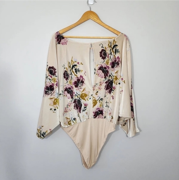 EUC🔹️XS Velvet Slouchy Babe Bodysuit in Neutral Combo - Picture 6 of 10